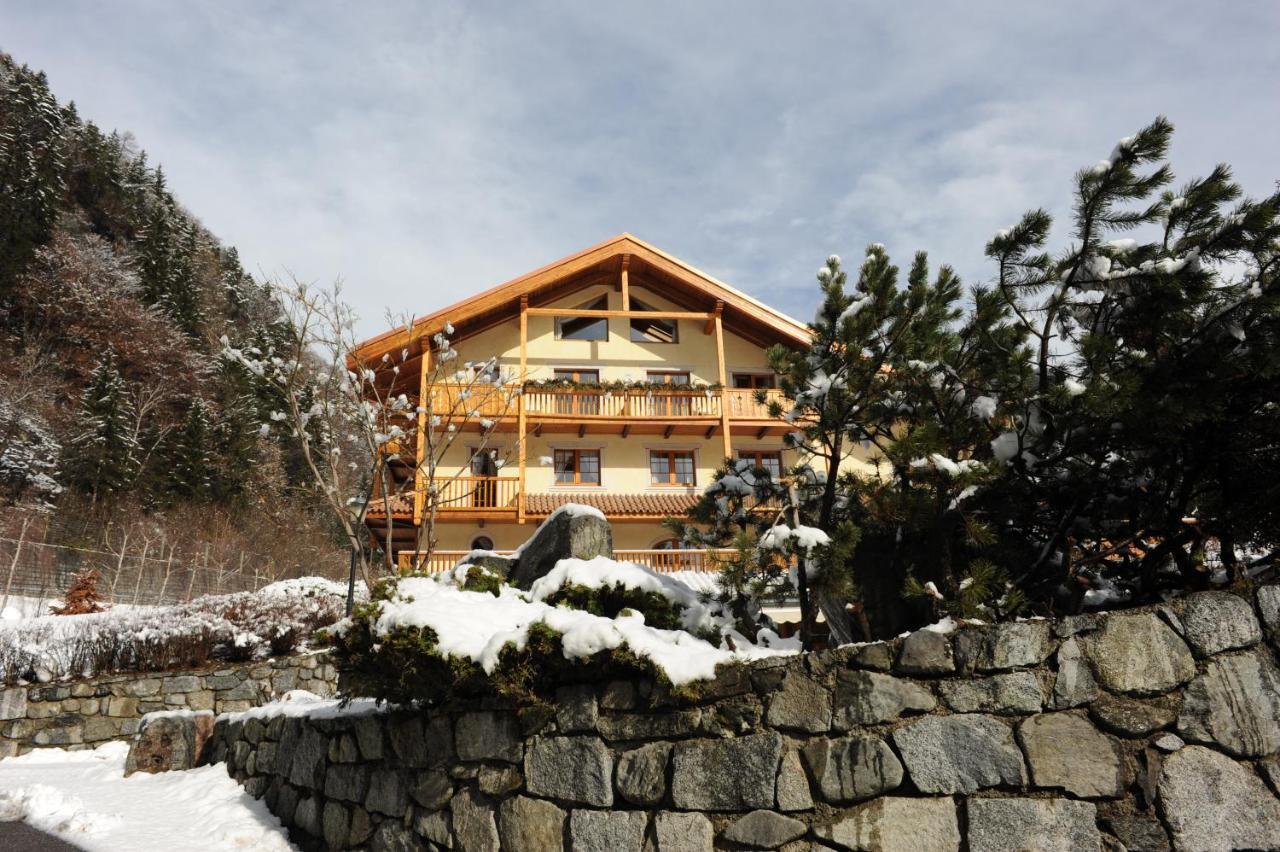 Holidays Dolomiti Apartment Resort Carisolo Ngoại thất bức ảnh